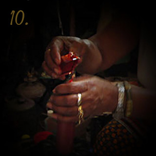 魔女に言われた通りに魔術前の準備を行います。